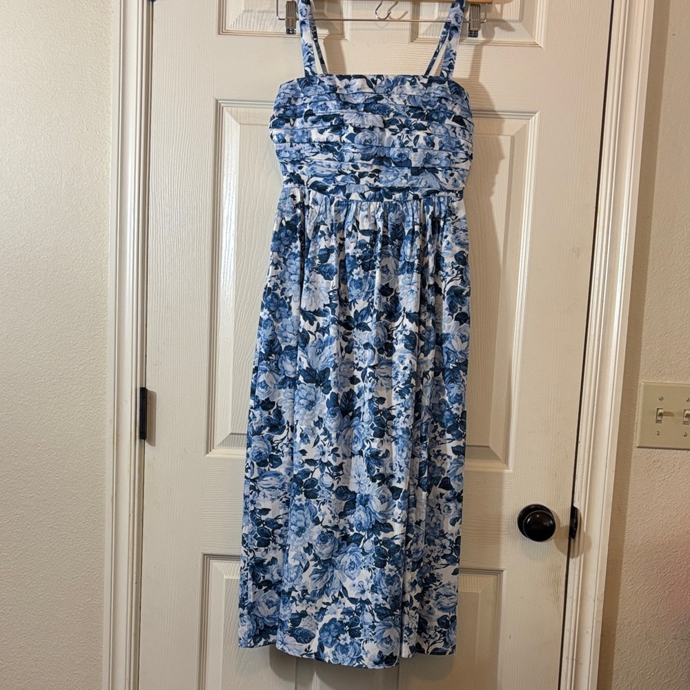 Abercrombie & Fitch Blue and White Floral Dress